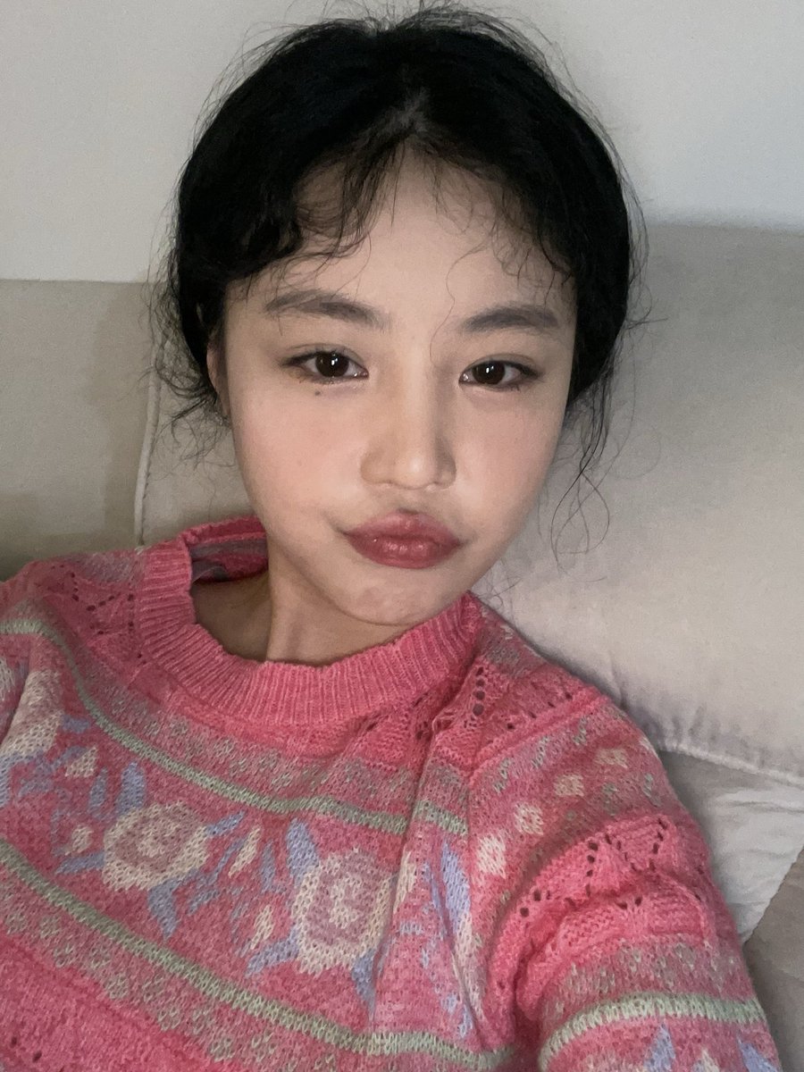 sjzero_o's tweet photo. 꼬질아 https://t.co/qrsT0HHJ2T