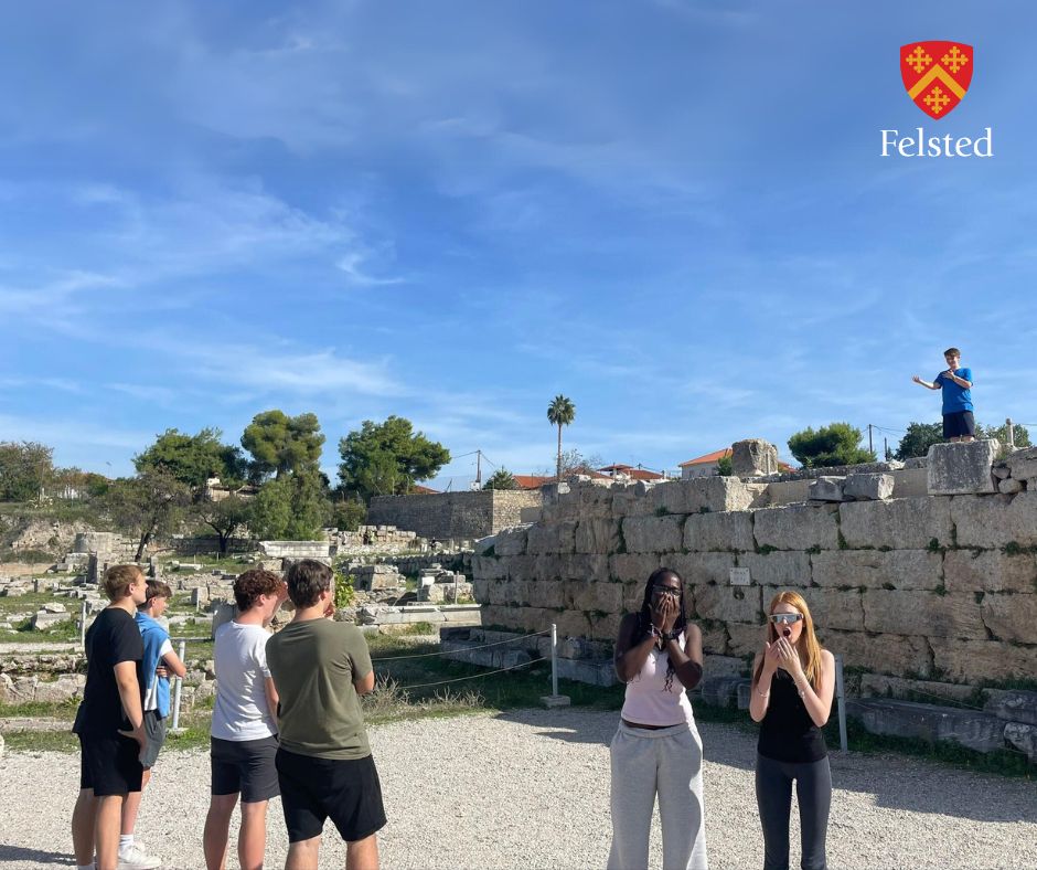 FelstedSchool's tweet image. 🏛️ Over Half Term our @ClassicsFelsted pupils enjoyed a fascinating and informative trip to Greece to see the very sights they will be learning about as they enter into their A Levels. Read more from Jasmine W &amp;amp; Logan C: bit.ly/Felsted-Classi… #FelstedAdventure