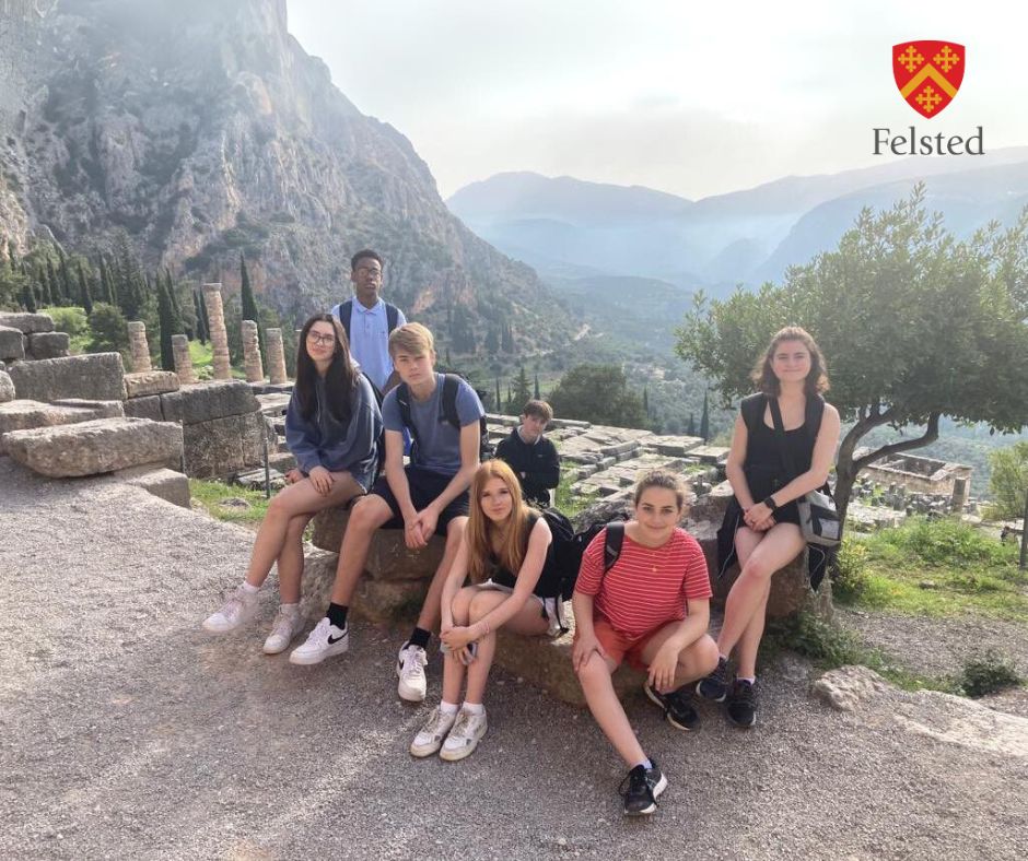 FelstedSchool's tweet image. 🏛️ Over Half Term our @ClassicsFelsted pupils enjoyed a fascinating and informative trip to Greece to see the very sights they will be learning about as they enter into their A Levels. Read more from Jasmine W &amp;amp; Logan C: bit.ly/Felsted-Classi… #FelstedAdventure