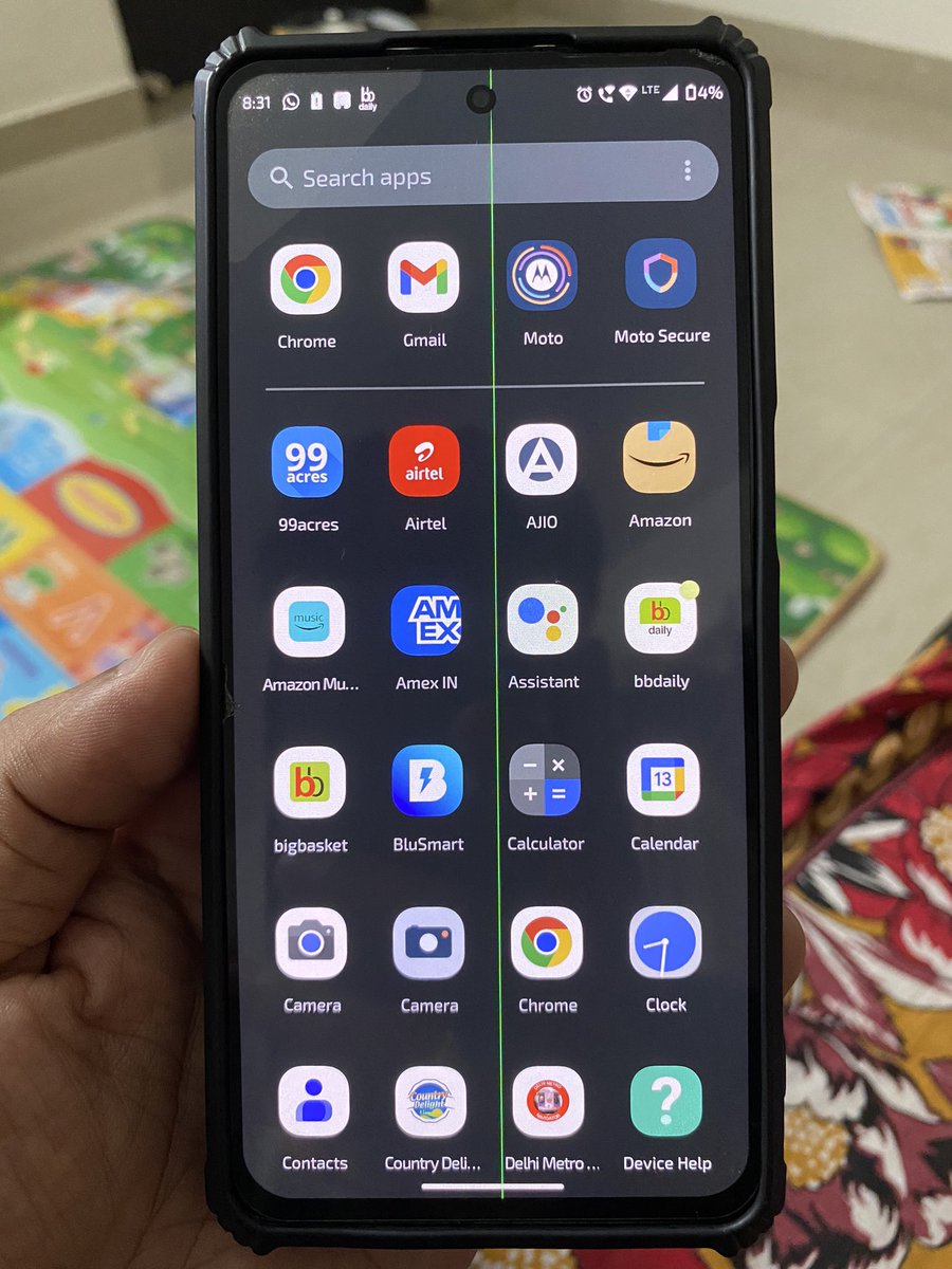 theavijitb's tweet photo. Facing green line issue in motorola G82 suddenly without any physical damage. just more than 1 year old device. Kindly fix it. @motorolaindia @Moto @Moto_Support https://t.co/dZfg2YO5vN