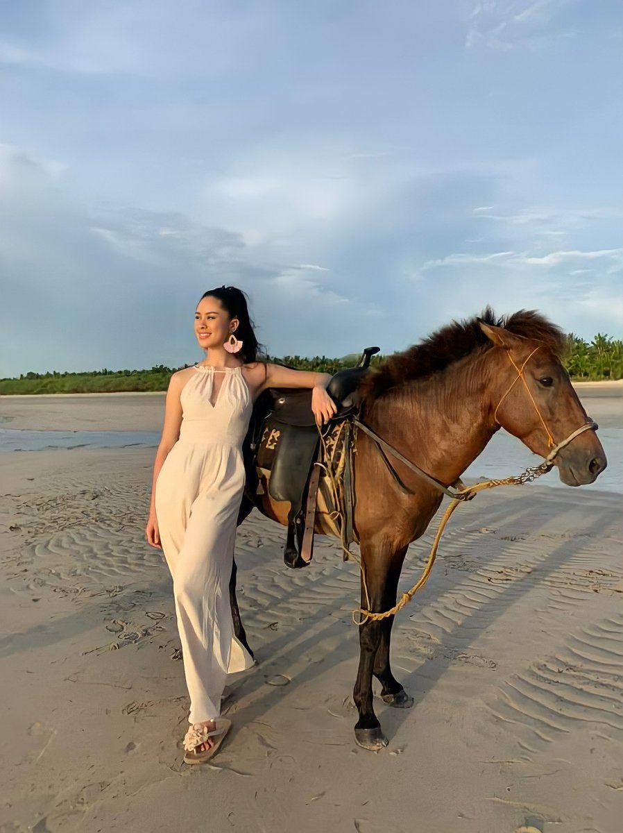 My manifest for kisses delavin this 2024 joining Miss universe 👸👑🇵🇭