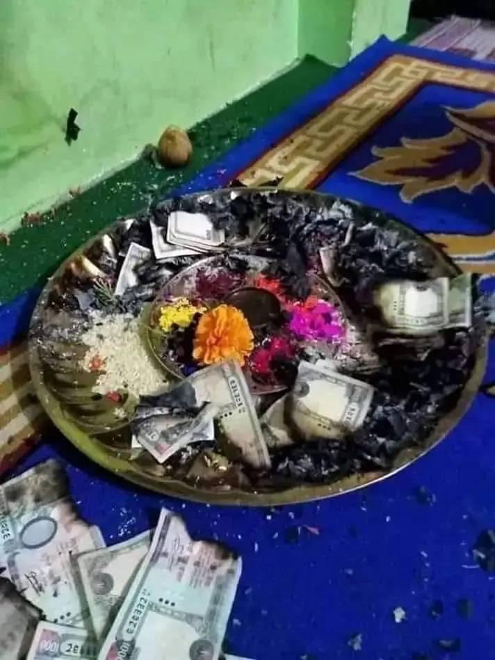 याँ डढेर के भो त फेसबुकमा हाली हालें।