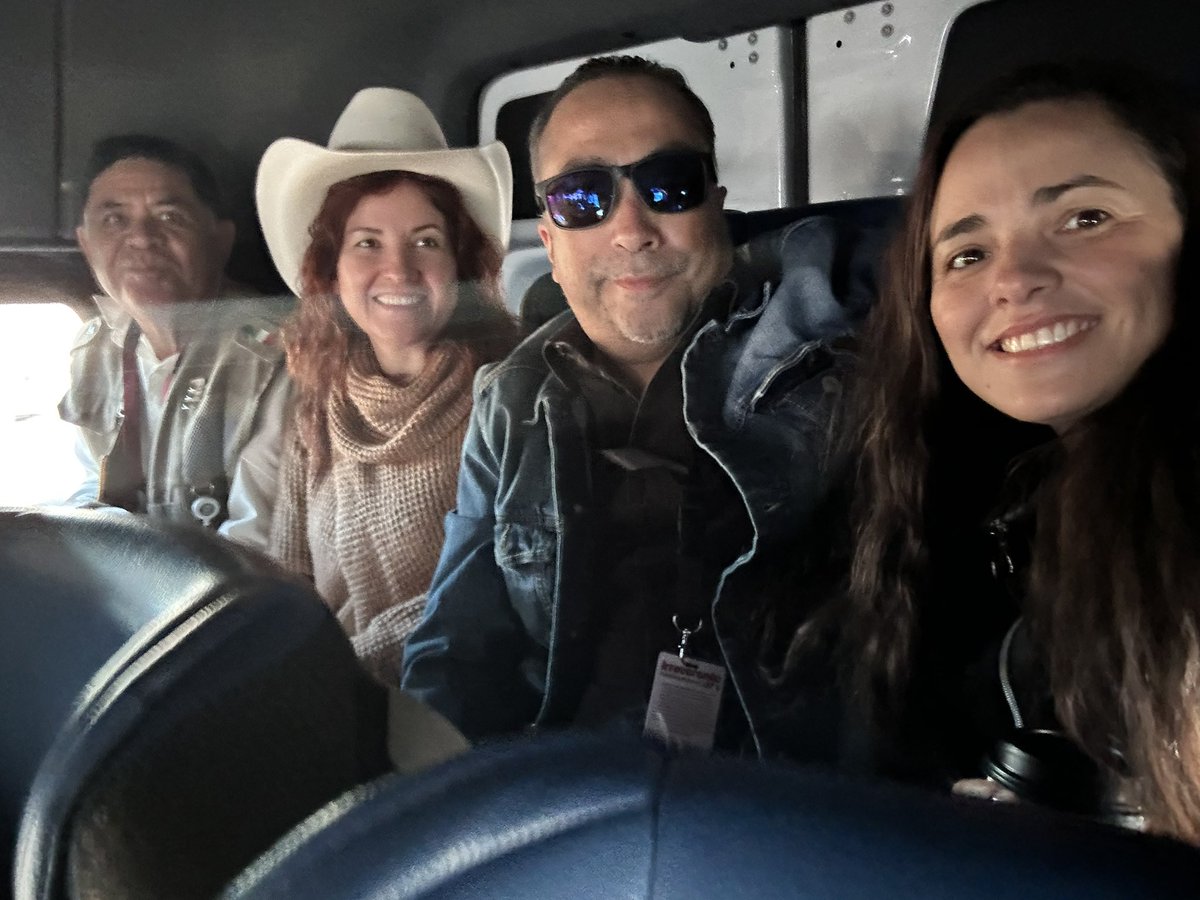 indraelephant8's tweet image. Listos para ir a cantarle las mañanitas a nuestro #AMLOElMejorPresidenteDelMundo 

#CumpleAMLOFest 
#FelizCumpleAMLO @CPJannyBarrera @viniciosanchez @GregorioAlbatro