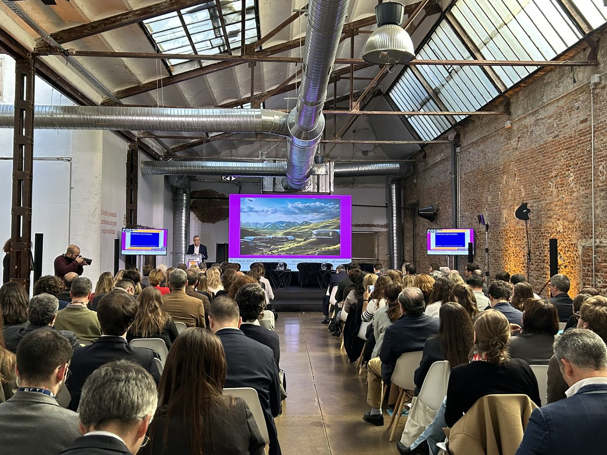 Ethic_'s tweet image. El Secretario de Estado de Medio Ambiente, Hugo Morán (@Moran_Fernandez), inaugura la jornada “Un viaje hacia el futuro de la sostenibilidad” de #Ethic y @amazon. #EventosEthic #ViajeHaciaLaSostenibilidad
@mitecogob