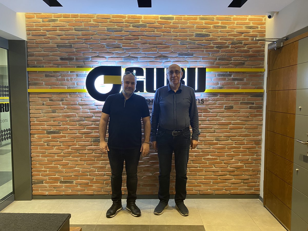 Çin’de yıllar boyu tekstil sektöründe faaliyet gösteren iş insanı Burak Ötük firmamızı ziyarette bulunmuştur. Türkiye’de kurduğu tekstil firmasındaki iş birliklerimizi arttırabilmek ve geliştirebilmek adına karşılıklı fikir alışverişi sağlanmıştır. 
#CoreTEX #ERP #guruyazılım