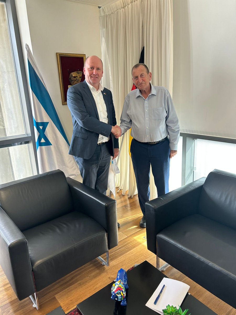 The first solidarity visit in Tel Aviv-Yafo by @itsuwe, Secretary of State for European Affairs in the German state of Hesse, and the Commissioner for Combatting Anti-Semitism in the Hessen region, a true friend of the city and country, who consistently stands with us. Thank you!