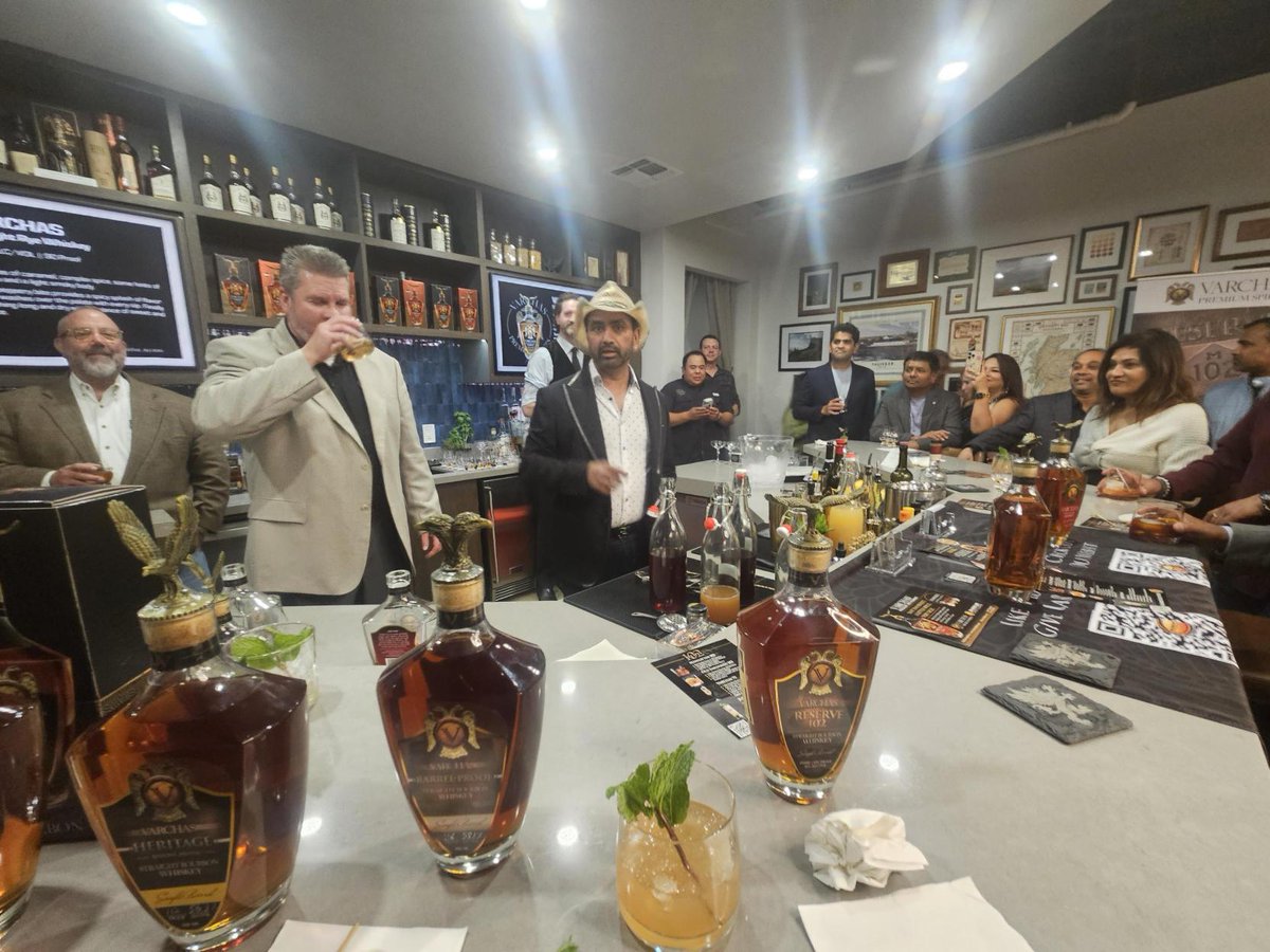 ShankarDistillr's tweet image. 🥃🎉 A Toast to Success! Varchas Whiskey event at The Algiers Club in Dallas, Texas extraordinary! 

A thank you to all for the evening filled with flavor, sophistication, and Varchas.
 
📸 Tag us in photos &amp;amp; share your moments using #Varchas #varchaswhiskey #varchasmoments.