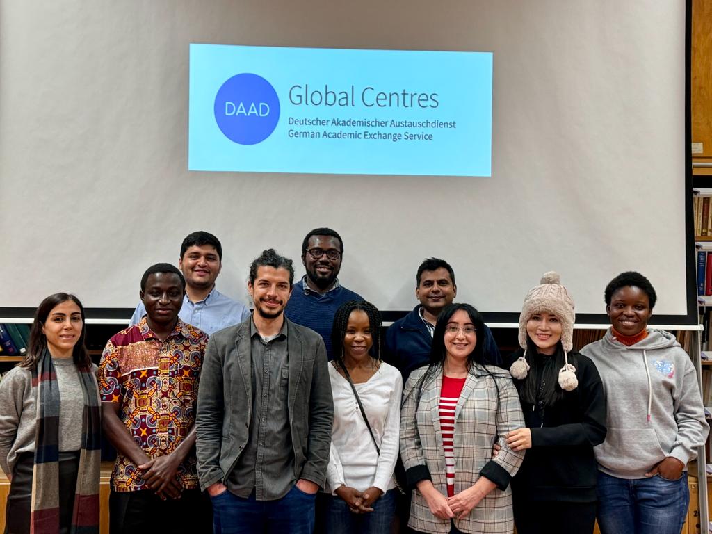 VGCARE_PACEUP's tweet photo. 13.11.23: Representatives from all #DAAD_GlobalHealthCenters (@caideraproject, @GLACIERDAAD, G-WAC and PACE-UP) participated in discussions at @uni_tue on a joint HEV project, together with the participants of the ongoing workshop on viral hepatitis E diagnostics. https://t.co/k5j8zKdr93