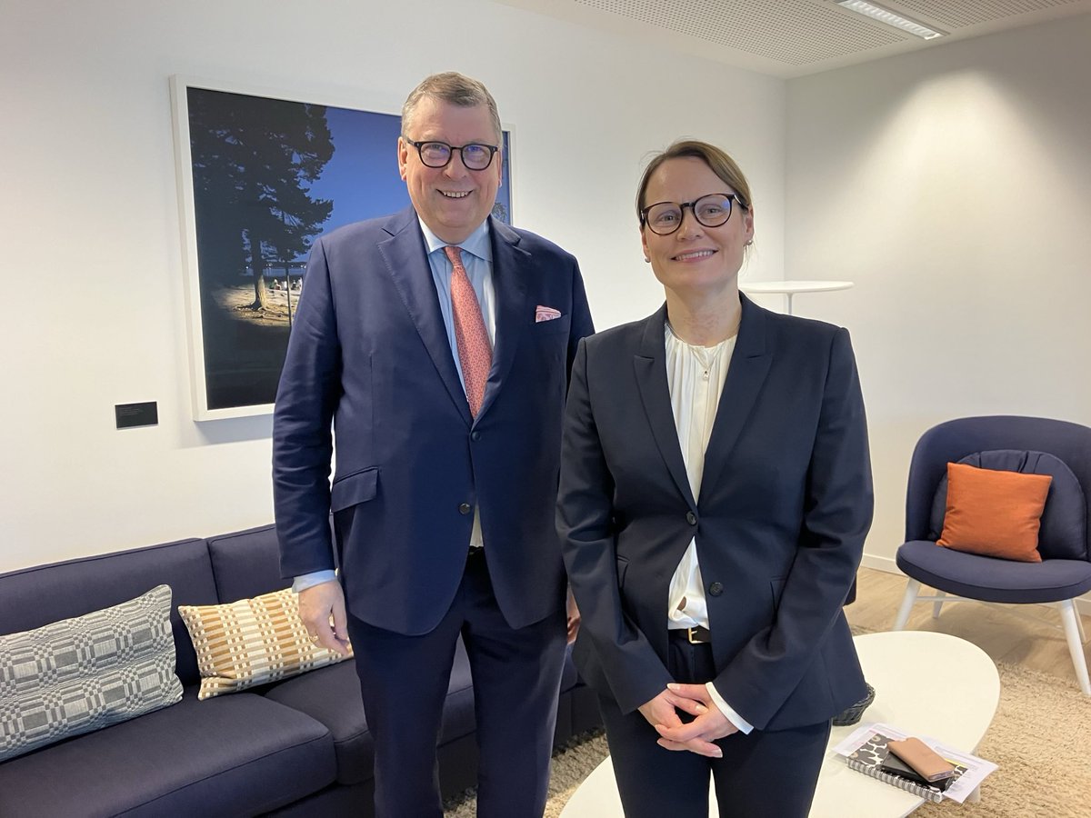 Pleasure to meet with Work and Social Affairs Director of <a href="/Elinkeinoelama/">EK</a> <a href="/IlkkaOksala/">Ilkka Oksala ✝️ 🇫🇮🇪🇺🇺🇦</a>. We had a good exchange of views on Employment and Social Affairs on EU agenda. 🇫🇮🇪🇺