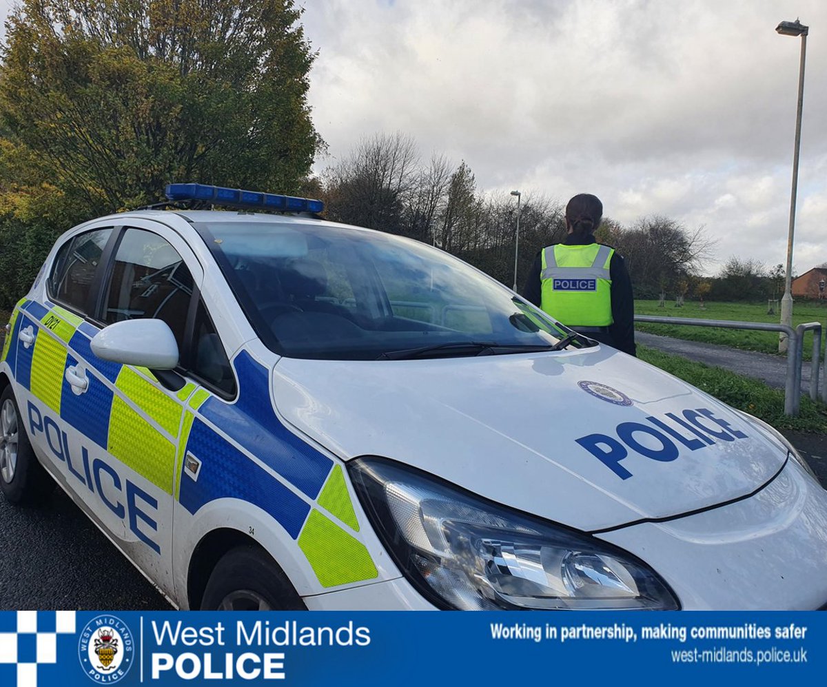 DudleyNorthWMP's tweet photo. #OpSceptre | Officers have been conducting knife sweeps all across #Gornal, #Sedgley, #Coseley, &amp; #Woodsetton today, making our parks and areas of leisure more safe to enjoy #weaponsweep #safercommunities #neighbourhoodpolicing https://t.co/i9rVDykbmU