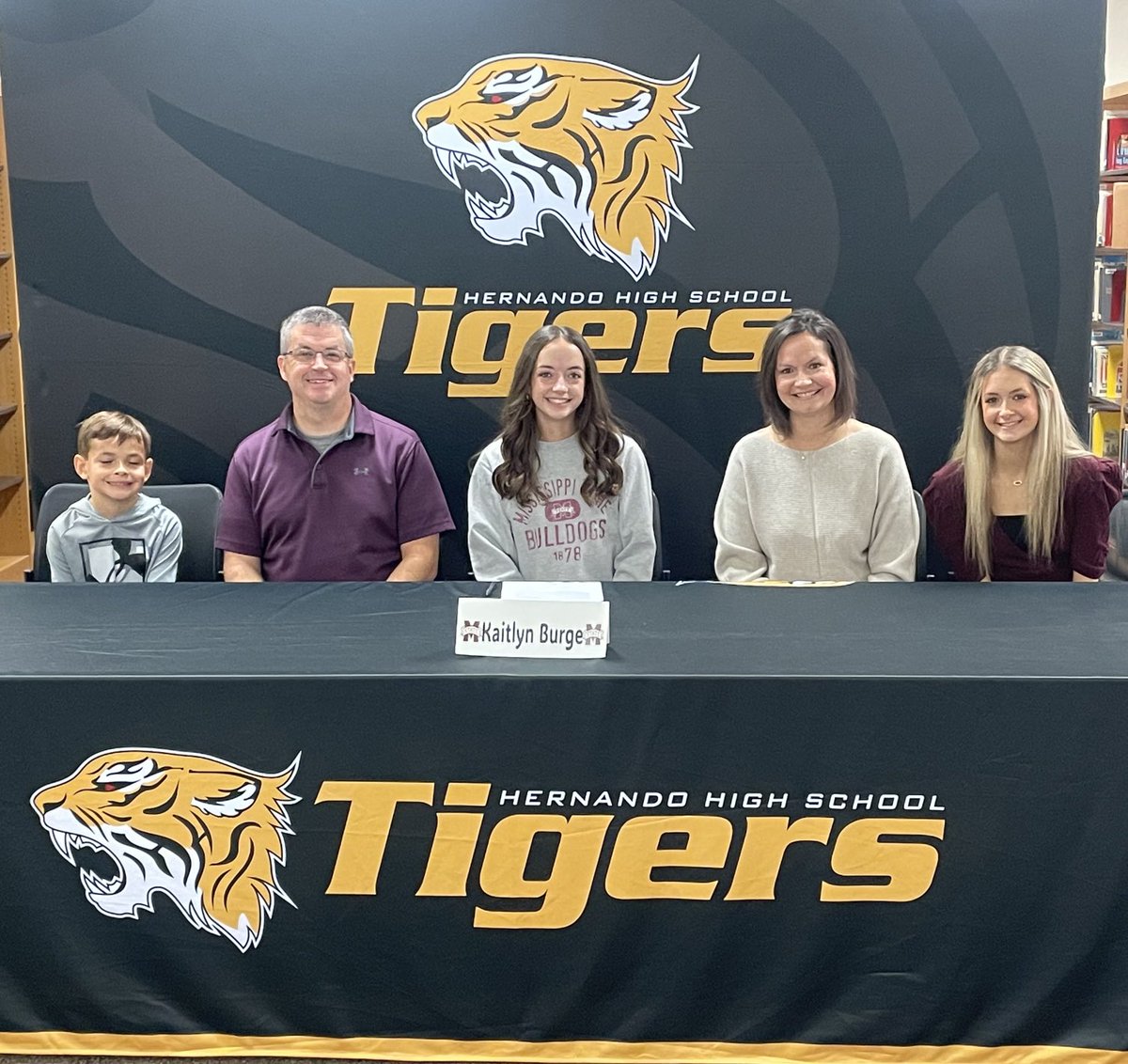 _duanecase's tweet photo. Congratulations to Kaitlyn Burge. She will be running cross-country and track at Mississippi State next year. https://t.co/8eQJByYgJl