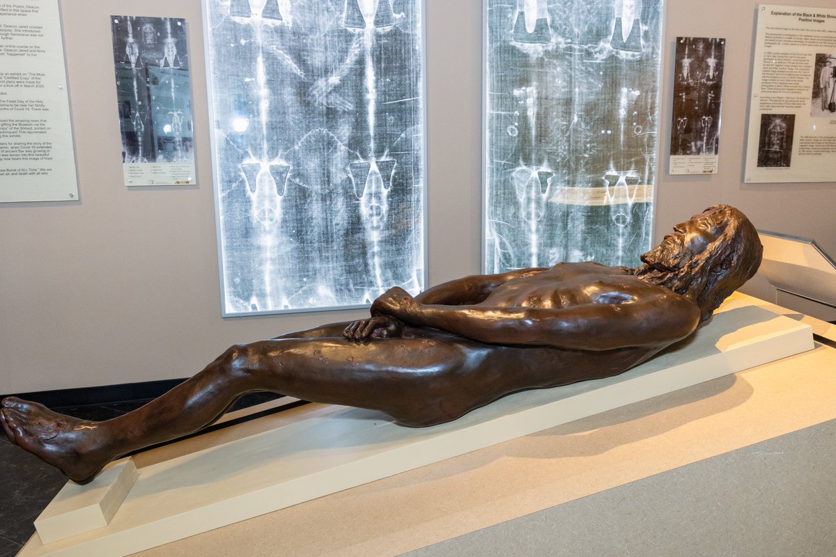 FuneralMuseum tweet media