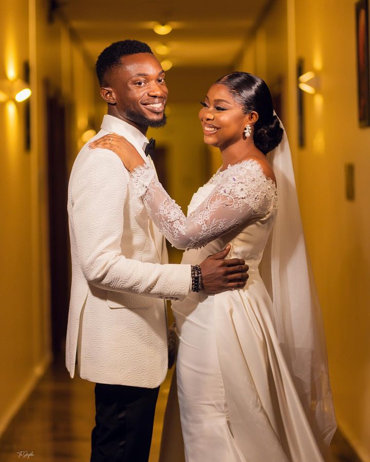 TRACE_Gospel's tweet photo. Congratulations to couples #RabbiLePrince &amp; Spouse, @Festizie &amp; #Edima on their nuptials and #ChristianMukuna &amp; #SarahMzl on their traditional wedding, all this weekend🎉😘💍💞❤️!
May God bless your different homes🙏🏿!
#WeddingDays #WeAreGospelMusic #TraceGospel https://t.co/2eYrukr6jn