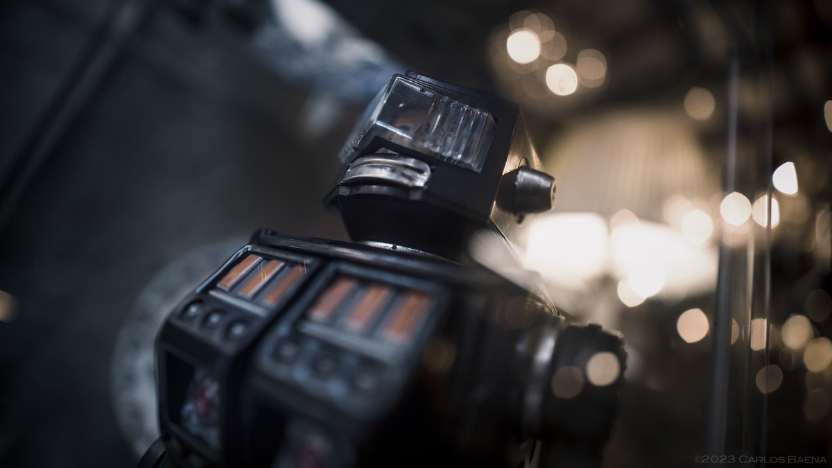 Carlos_Baena's tweet image. 16mm f1.4
.
.
#widelens #wideangle #16mm #16mmlens #sonyalpha #a7siii #robot #toy