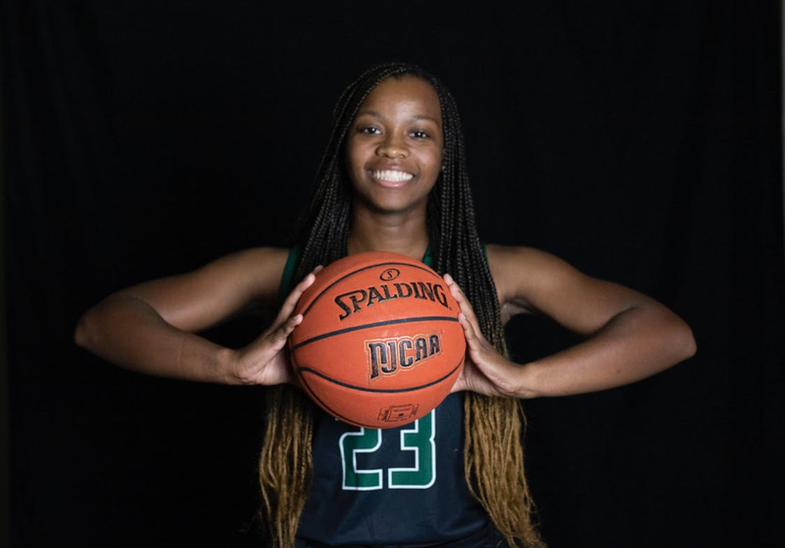 Congrats to Jasmyn Strobridge as she has been named Women's Player of the Week for the 2nd consecutive week.
thegcaa.com/information/20…