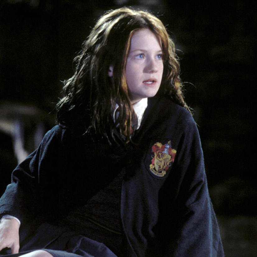 EiProfeta's tweet photo. Ginny Weasley sobrevivió a ser poseída por Lord Voldemort a los 11 años, convocó un patronus a los 14, se batió a duelo con mortífagos a los 15 y participó en la batalla de Hogwarts a los 17 para que solo se la reconozca como la novia de Harry y la hermana de Ron. https://t.co/dWljCNIYjg