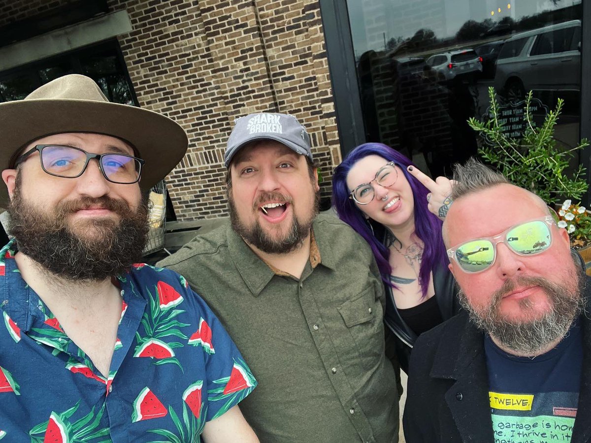 malloryomeara's tweet photo. Hey folks GUESS WHAT WE PLANNED OUT https://t.co/nXbuhDusYd