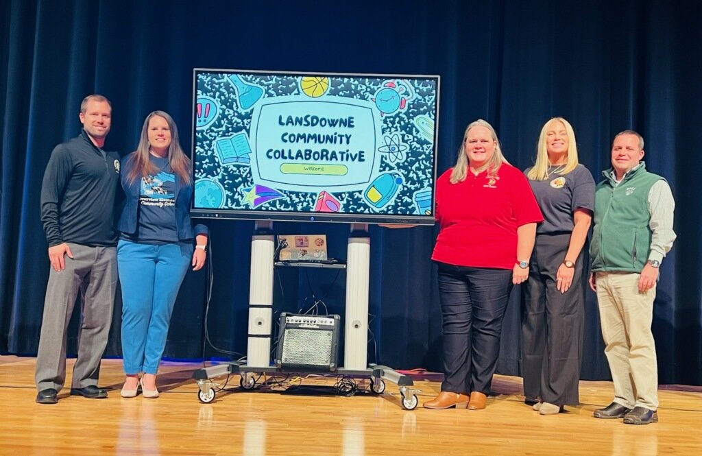 Mrs. Seymour tweet media