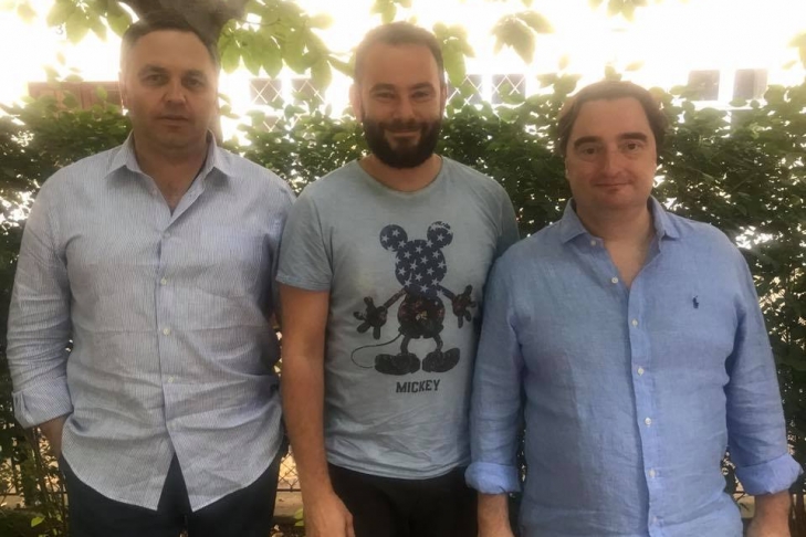 ну й трохи про агента ФСБ Росії Дубинського...
 Йоооо.... А хто ж це зробив? А хто його привів до влади?