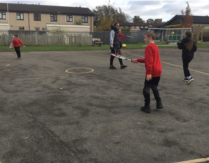 MerPolWirral's tweet photo. #TeamBeb are delivering #MiniPathfinders to year 6 pupils this week at Bidston Village.
Day 1 - choices/consequences re knife crime, hate crime, ASB & drugs.
Promoting alternative activities such as sport through @ActiveWirral
#Prevention #OpSceptre #AntiBullyingWeek2023 #Evolve https://t.co/pb96FgX26p