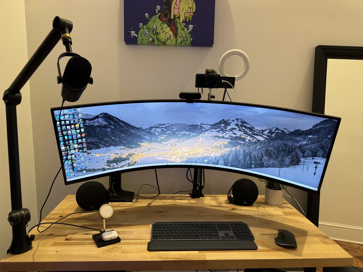 X is going to be the number one livestreaming platform on the planet in the next 2 years

The people streaming now will be the next Ninja and Dr Disrespect

I’ve been doing it the past 4 days and it’s been the best time of my life

Here's your complete guide to X streaming:🧵