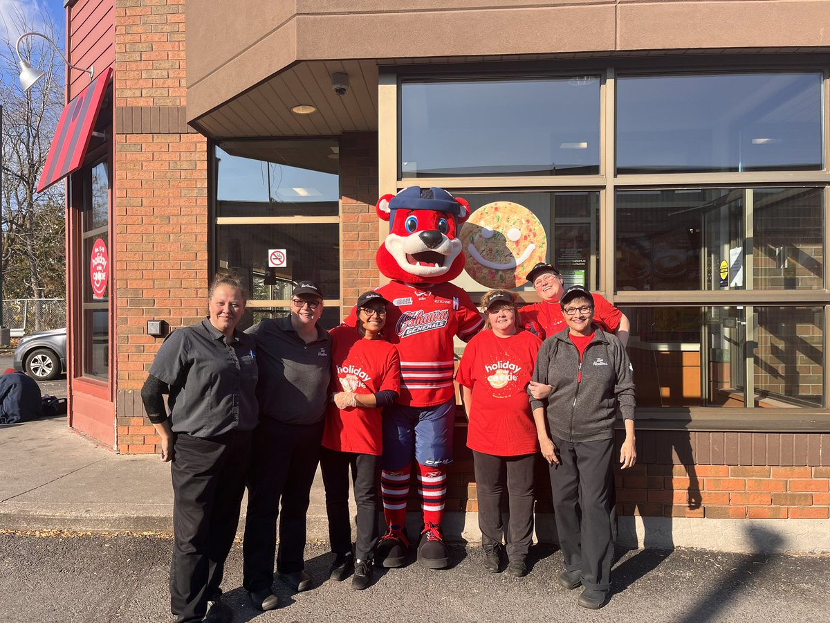 Oshawa_Generals's tweet photo. It’s the most wonderful time of the year!

We were beyond fortunate to join @TimHortons today to help launch their Holiday Smile Cookie Campaign!

Proceeds from each cookie will go towards @FTNDurham and Tim Horton’s Foundation Camps!

#GensNation https://t.co/ZGfoJt0dKS