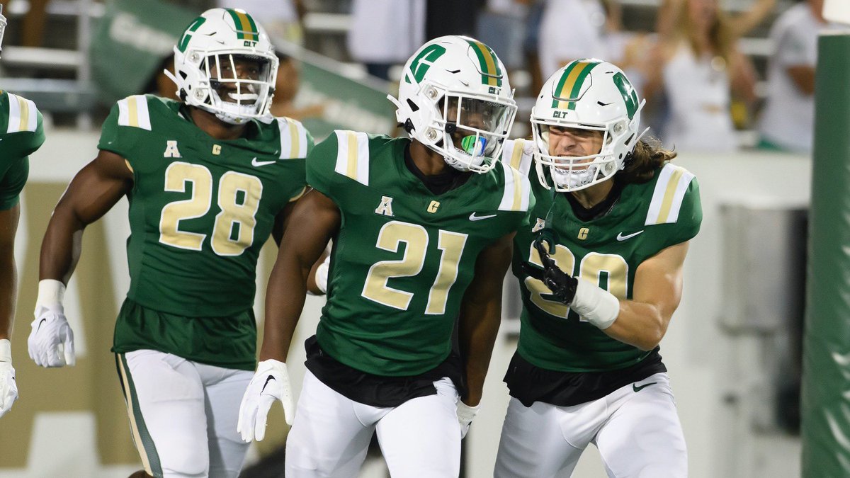 University of Charlotte offered #AGTG #tvcc #valleyboy <a href="/M__McMillan/">Coach McMillan</a> <a href="/CoachLeoHunt/">Leo Hunt</a> <a href="/CoachBlakeBryan/">Blake Jeffery Bryan</a> <a href="/JacksonBlock17/">Jackson Block</a> <a href="/CoachRyanOsborn/">Coach Oz</a>