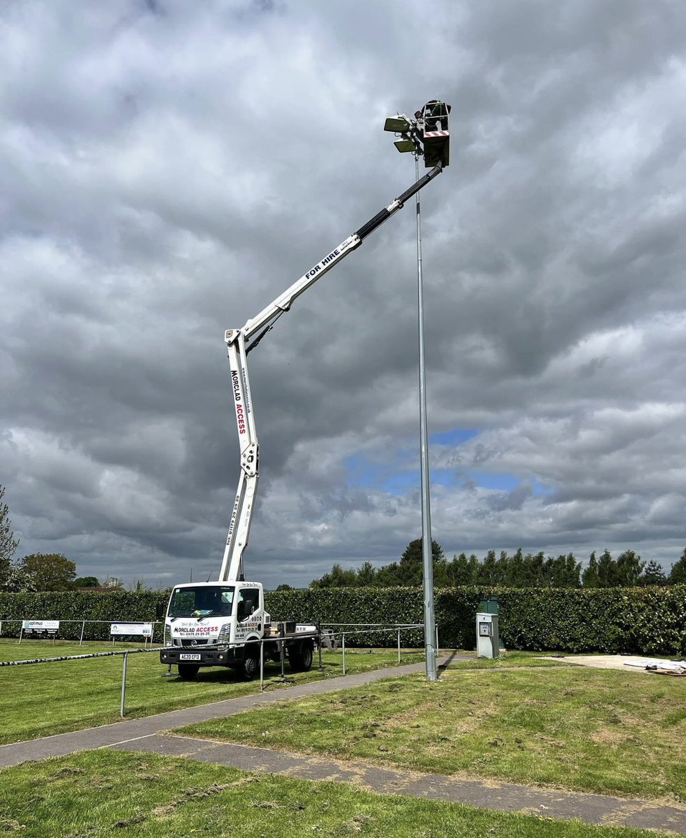 Our 24m machine & operator will be in and around the Cornwall and Devon area next month, so please feel free to direct message us if you are in need of a little helping hand getting to them floodlight heads, we are always happy to help 😊 @swpleague @TSWesternLeague 💡💡💡