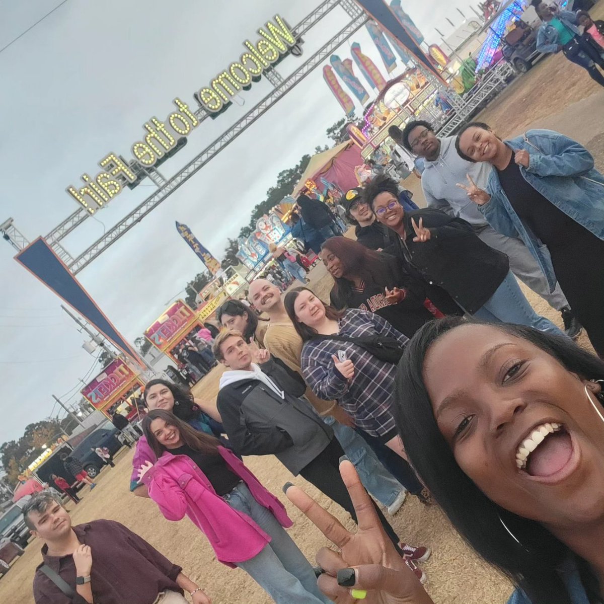 HESA Hangout at the fair!! 🎢🎉