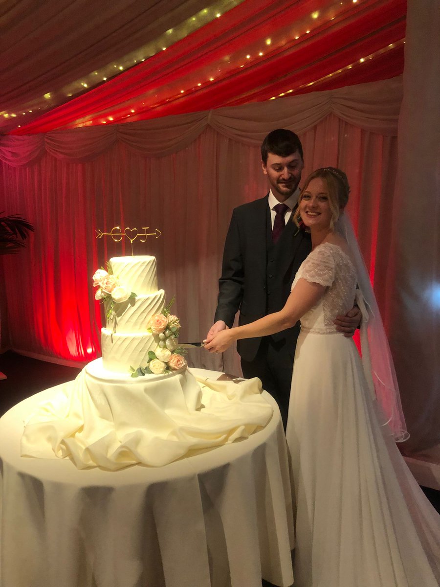 Caroline_Shaw_'s tweet photo. Yesterday I married the man I love - here's to the next chapter of our lives together 🥰 #MrandMrs #NewlyWeds https://t.co/GqrHvofbB9