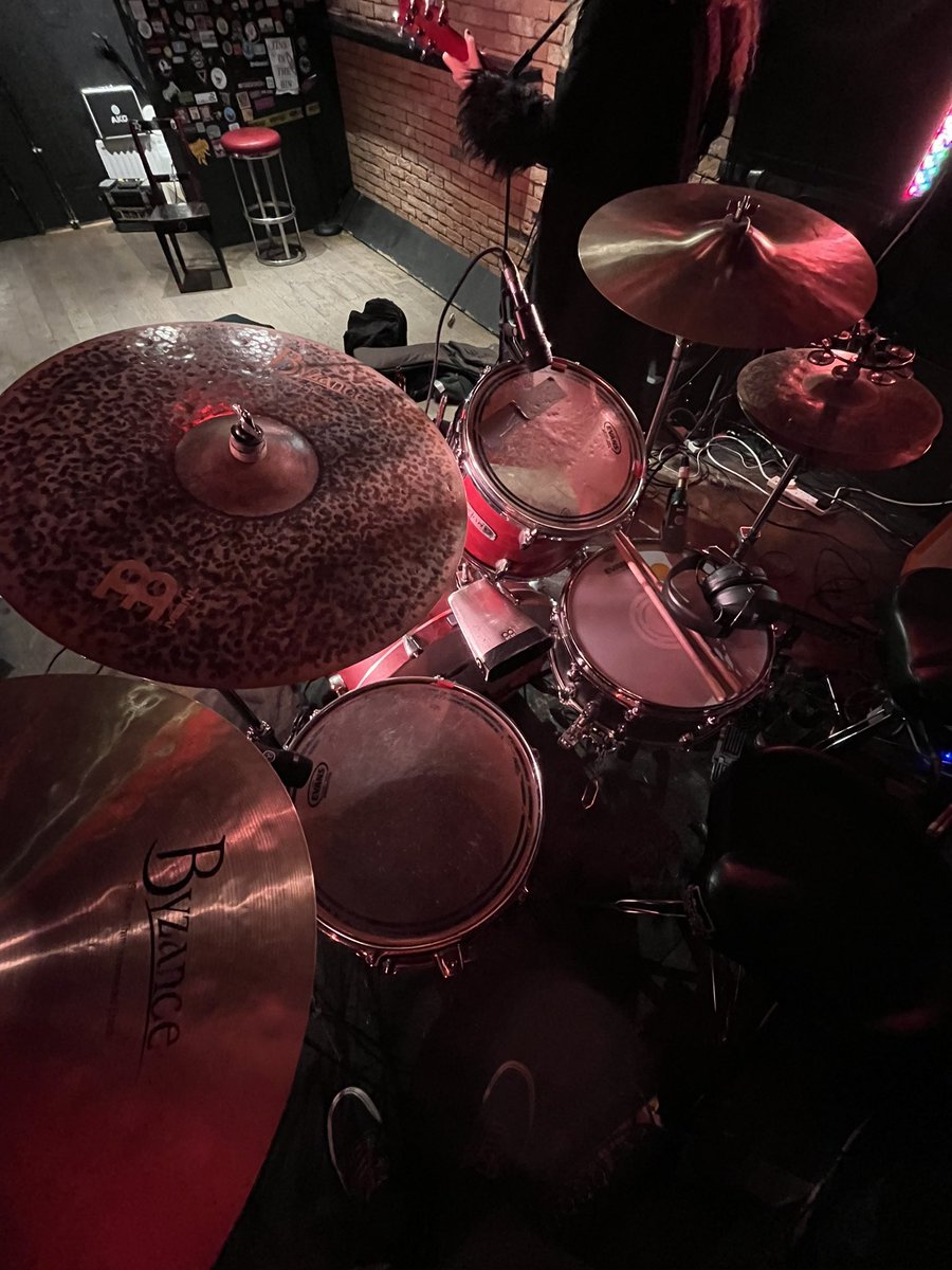 Joe Reid: Drummer (@jreiddrummer) on Twitter photo Drumming for ELIZA LEE with Sam Avery supporting the incredible <a href="/erjalyytinen/">Erja Lyytinen</a> at Sedgefield Rock and Blues Club! π€
Such an awesome week of gigging and drumming for great musicians!! π₯πΈ
#elizalee #erjalyytinen #rock #blues #band #singersongwriter #sedgefield #drummer #music Drumming for ELIZA LEE with Sam Avery supporting the incredible <a href="/erjalyytinen/">Erja Lyytinen</a> at Sedgefield Rock and Blues Club! π€
Such an awesome week of gigging and drumming for great musicians!! π₯πΈ
#elizalee #erjalyytinen #rock #blues #band #singersongwriter #sedgefield #drummer #music