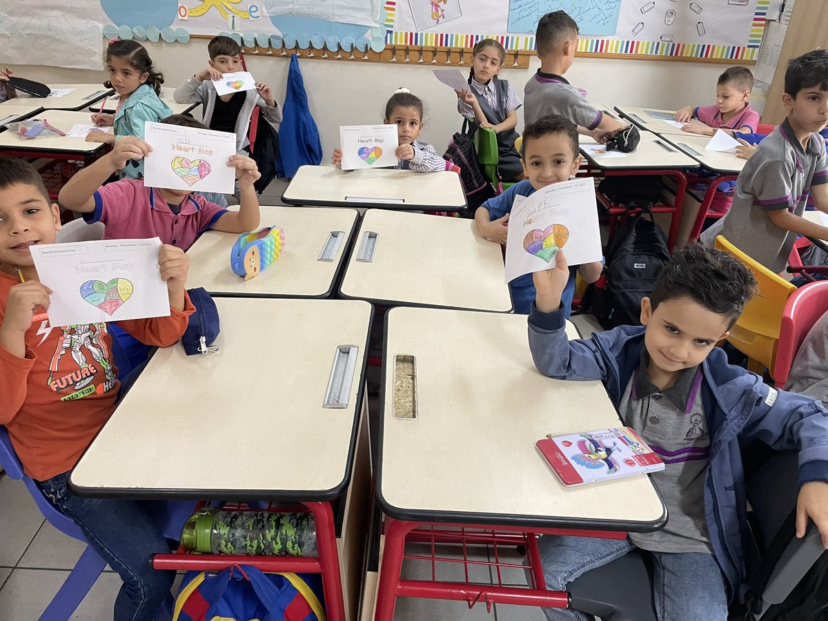 Kindness costs nothing, yet it is a most precious gift 
Grade 1 “B” learners reflected and expressed their feelings toward world kindness Day ❤️❤️❤️