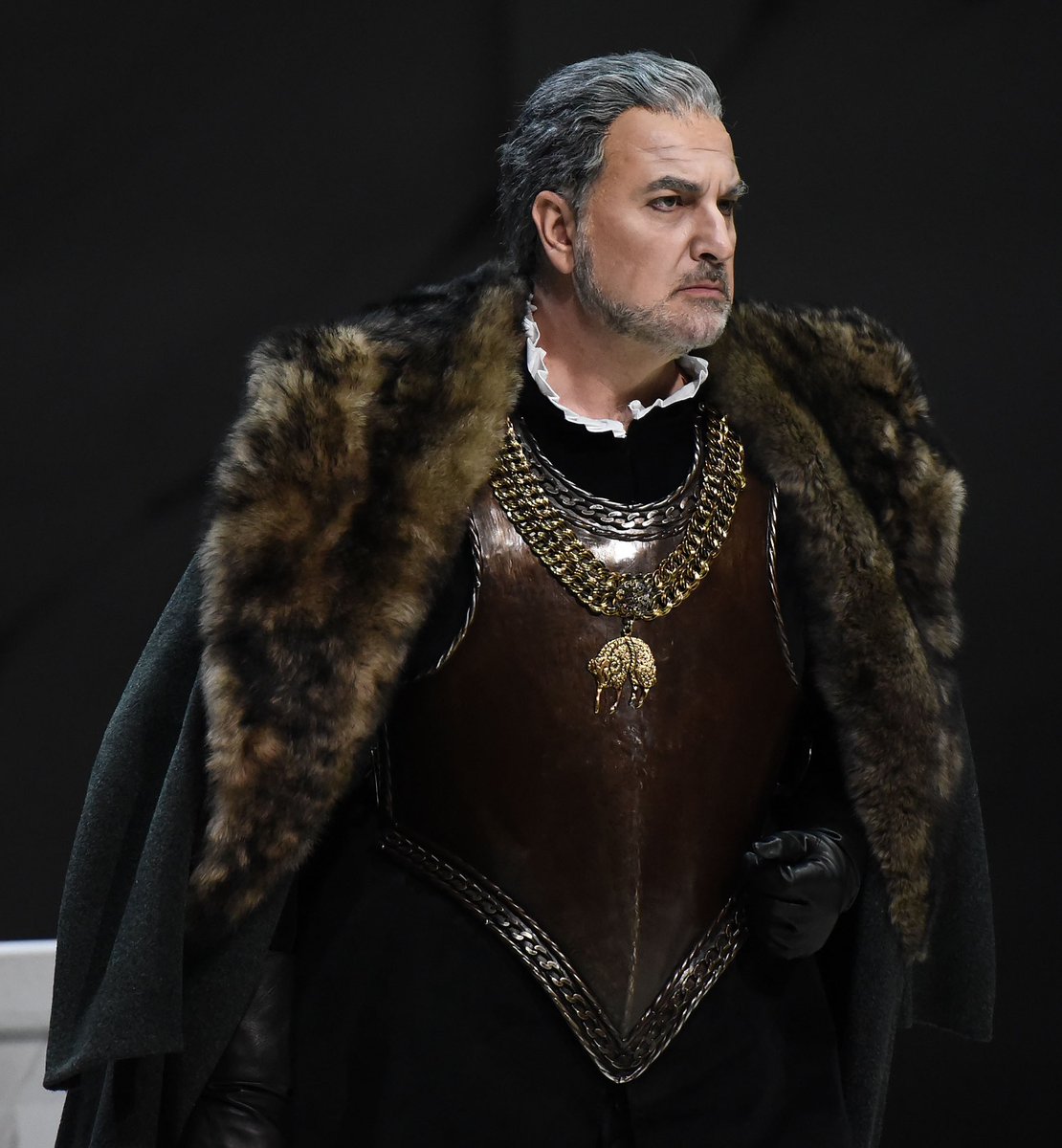 Pierachille Dolfini (@pierdolfini) on Twitter photo Iniziano le prove di #DonCarlo che il 7 dicembre inaugurerà la nuova stagione del <a href="/teatroallascala/">Teatro alla Scala</a> e arriva l’annuncio che sarà Michele Pertusi a interpretare Filippo II e non René Pape come annunciato Iniziano le prove di #DonCarlo che il 7 dicembre inaugurerà la nuova stagione del <a href="/teatroallascala/">Teatro alla Scala</a> e arriva l’annuncio che sarà Michele Pertusi a interpretare Filippo II e non René Pape come annunciato