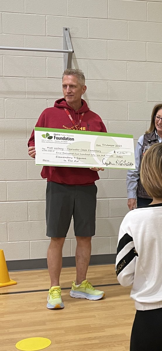 mcwalberg's tweet photo. @OPSF233 @OlatheElemPE @CWCcoyotes @olatheschools 
So honored to have a visit today from the OPSF prize patrol team today. We will be getting six 9 Square In The Air units to share between the elementary schools. https://t.co/T8Jgd1hYTR