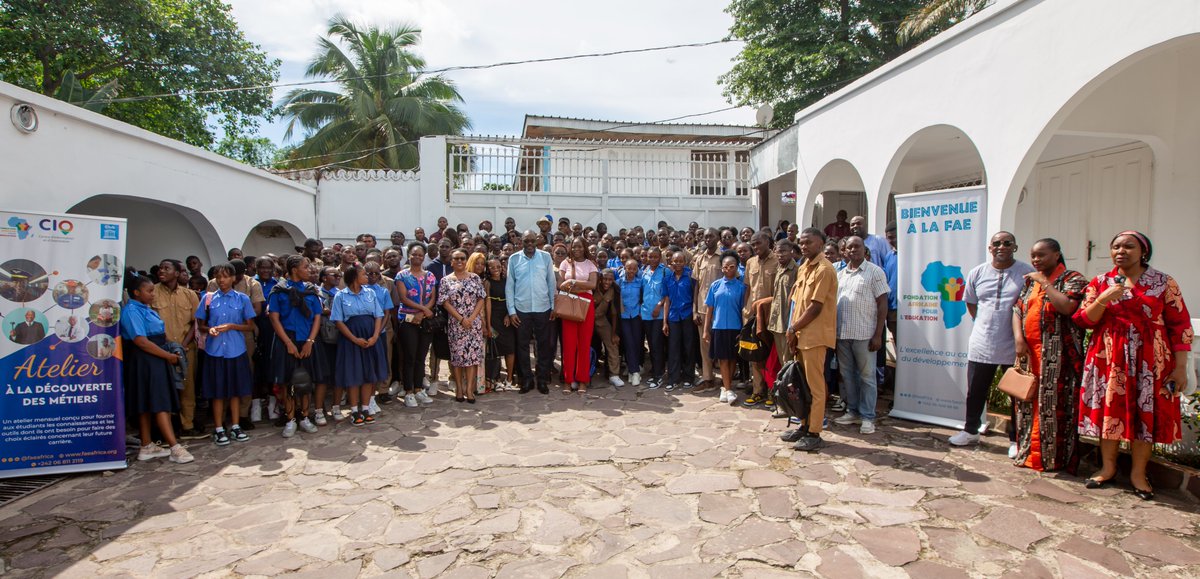 Cet atelier a rassemblé plus de 120 élèves venant du Complexe Scolaire Père Libermann, du Groupe Scolaire Aliyou Fatima et de l'École Chrétienne Daniel. 

L'atelier a exploré divers métiers financiers, des banques à la fintech. 

#Finance #Education
