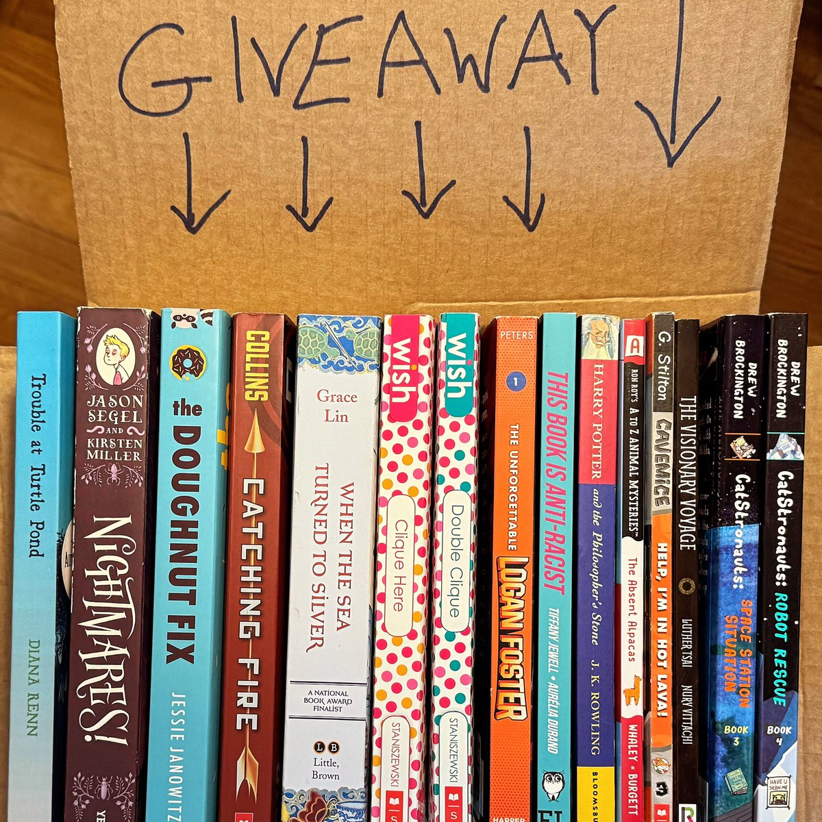 Teachers, librarians, educators, parents, & readers! It’s #giveaway time! I need to find these 15 middle-grade paperbacks a new home! FOLLOW, ❤️, RT/QT and/or Comment+Tag a friend to enter for a chance to add these great books 📚 to your collection! Winner selected 11/19.