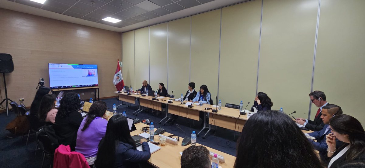 October marked a milestone in CLDP’s emergency procurement programs: Officials from 🇵🇪🇵🇾🇩🇴 hosted a hybrid workshop in Lima on regional best practices in emergency procurement, along with regional experts. Thank you to @comprasRD <a href="/GSACoE/">IT Modernization Centers of Excellence</a> <a href="/MEF_Peru/">Ministerio de Economía y Finanzas</a> for the successful event!