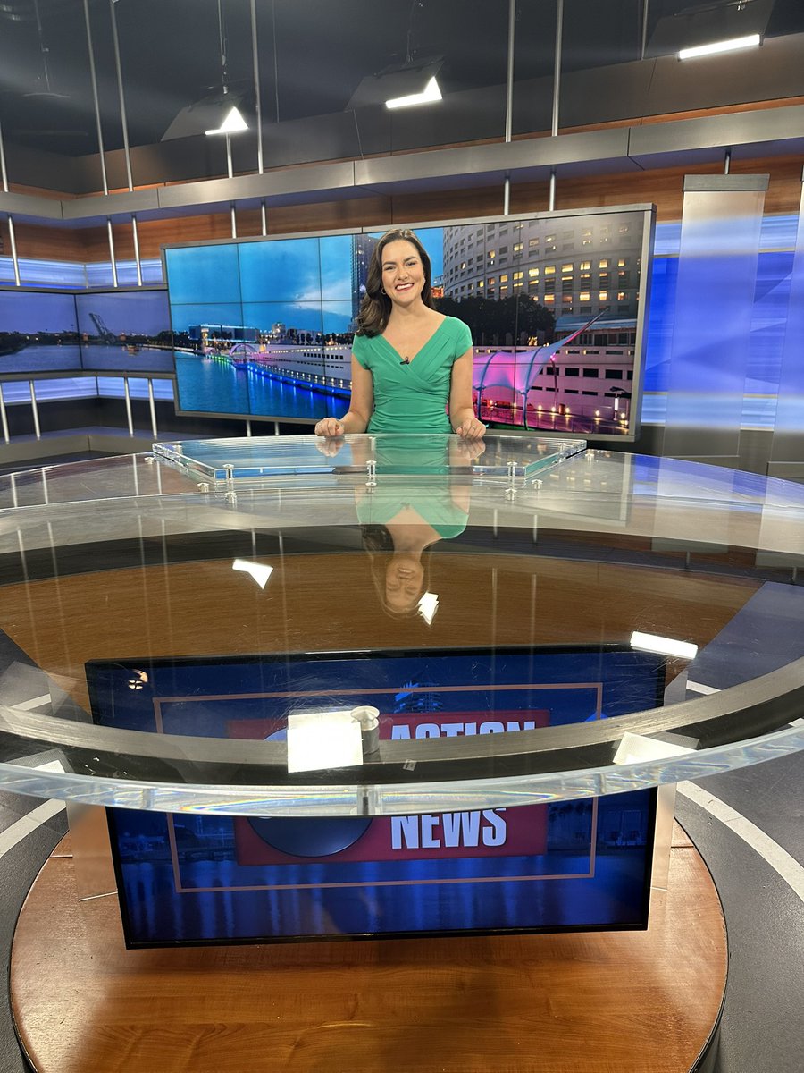Happy Monday! I had some fun filling in on the desk this weekend. Hope everyone has a great week.