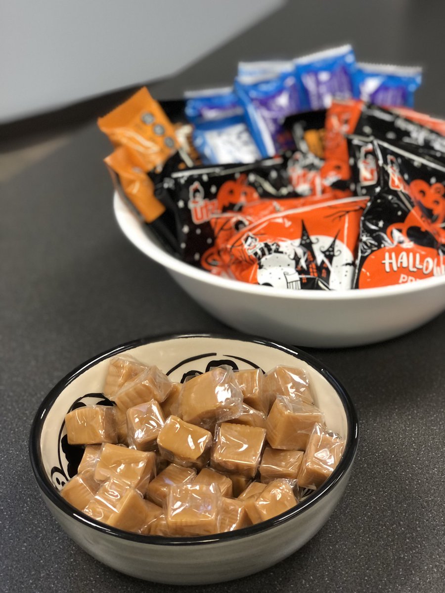 KymHarjes's tweet image. Set up and ready for today’s Grade K #GradeLevelMeeting @HVRSD On the agenda: #scopeandsequence #Fundations #Handwriting #SGI #Decodables #ParentConferences