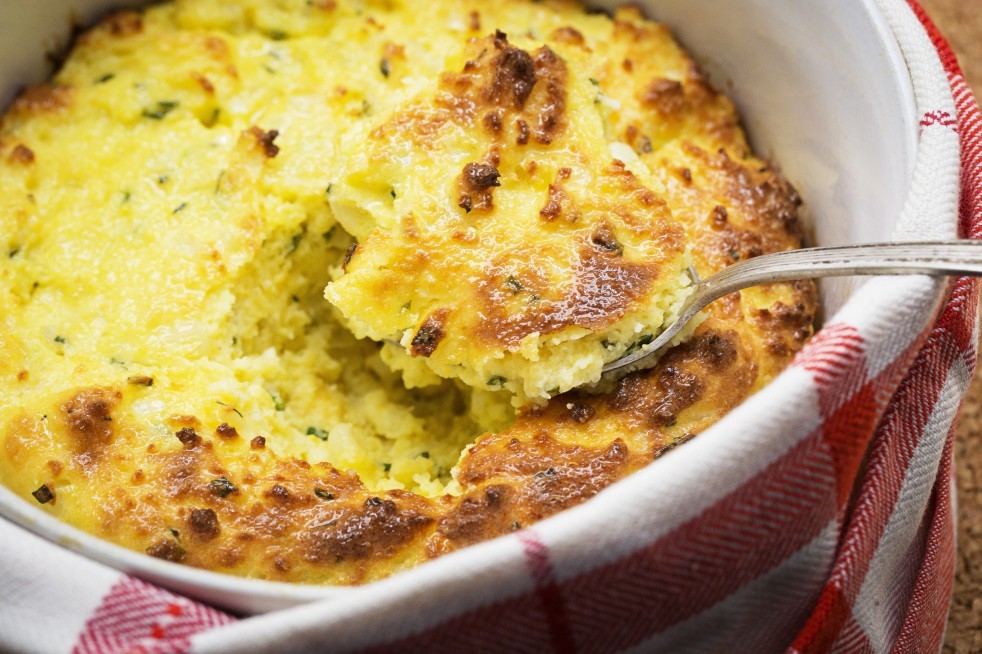 Ellie_Krieger's tweet photo. This souffle-like Corn #Spoonbread with Goat Cheese and #Chives is a lovely addition to the Thanksgiving spread. It's an elegant side dish, and can also serve as a #vegetarian entree. https://t.co/dSO7Ahx2Qc #cornmeal #goatcheese #eggwhites #thanksgiving #side https://t.co/LzvrfmH2sT