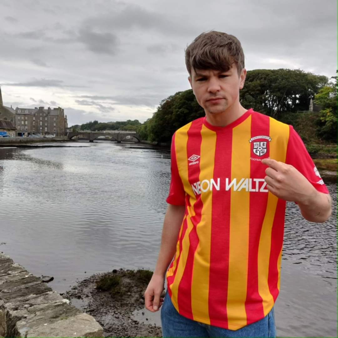 Apologies, but there's been a slight delay in these tops arriving to us from  the supplier. Hopefully arrive with us this week and we'll then get them sent out asap. Soz ❤️