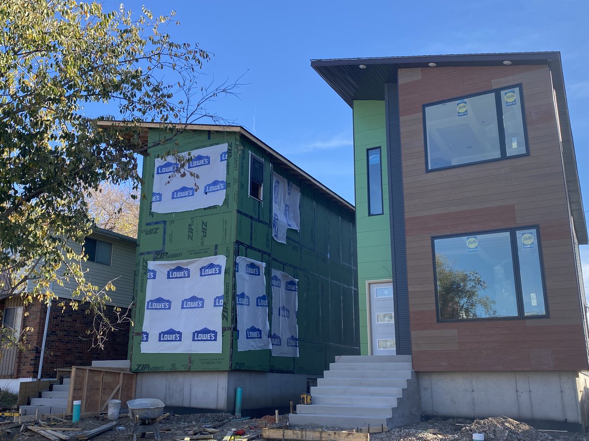 WUMCRC's tweet image. The two new modern infill for-sale homes on the 4400 block of Norfolk are coming along nicely. #FPSE