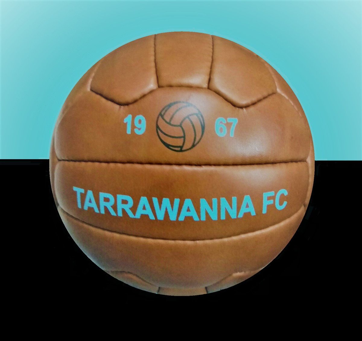 CustomBalls_Aus's tweet photo. Feeling grateful I never got to experience one of these in the face on a cold and windy day.

Thank you adidas Football for the innovation.

#antiquesoccerball #leathersoccerballs #adidas #innovation #customsoccerballs #designyourown #onlinedesigner https://t.co/vKBOob8OVM