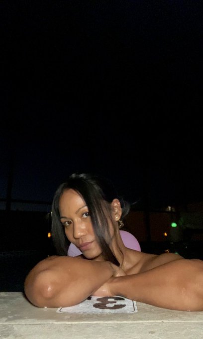 The pool boy and I have some unfinished business https://t.co/KJ1KhfalG6<a href="/tag/tropicalroseswimwear"class="tags"><span>#tropicalroseswimwear</span></a>