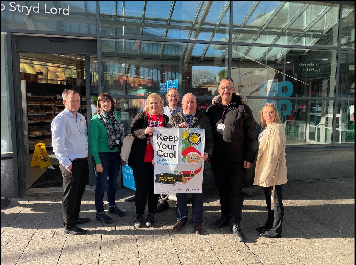 It was great to meet Andy Dunbobbin PCC in Wrexham today along with colleagues from Usdaw to talk to our colleagues about retail crime and more importantly listening to their stories and concerns. <a href="/kingcop4/">Craig Emery 💚</a> <a href="/gazredpath/">Gary Sullivan Redpath</a> <a href="/KateGraham03/">Kate McCrae Graham</a> <a href="/RachelH35382323/">Rachel Hall</a>