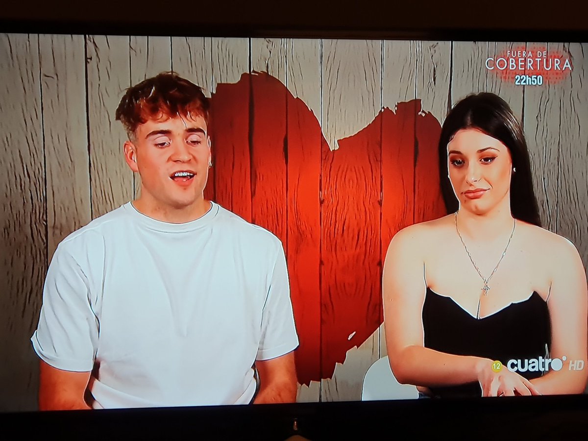 LaViDae16543702's tweet photo. El chico la ha puesto en su sitio. Se h quedado agustito!! 😂😂😂
#firstdates13N https://t.co/YD4vEE2DJw
