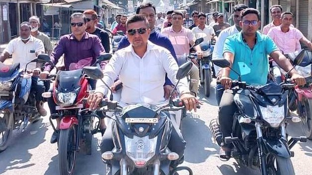 বিএনপির অবৈধ হরতাল ব্যর্থ করতে ডা: মুরাদের নির্দেশে নেতাকর্মীদের আবারও শোডাউন