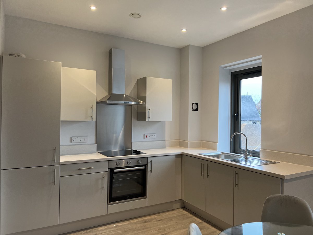 OCBNorthWest's tweet photo. #TOLET #Crosby, #Liverpool RENT: £1,000 PCM. A fabulous, brand new two double bedroom first floor apartment with an allocated car parking space, open plan living area, new furniture and integrated kitchen appliances. CALL NOW 0161 808 0010 https://t.co/B3PshrxwJy
