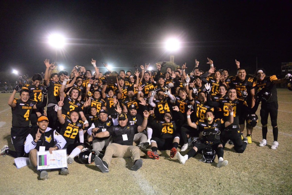 ¡Histórico logro para nuestros Zorros de CETYS! 🏈🏆 Se consagran como CAMPEONES ESTATALES VARSITY en el XXXIV Tazón de <a href="/BcOefa/">OEFA Baja California</a> ¡Enhorabuena por esta victoria extraordinaria! 🎉 #ZorrosCampeones #OrgulloCETYS