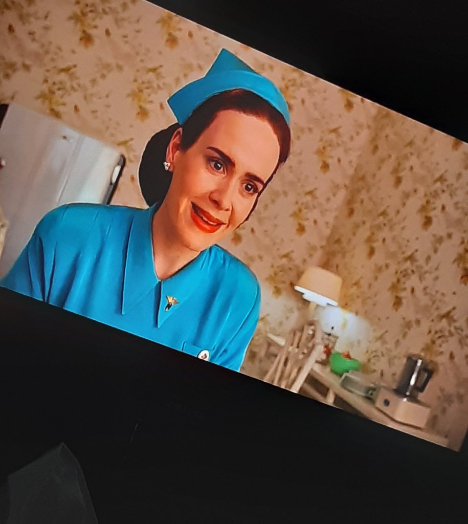 baltazarmushiri's tweet image. My mam said “she’s so evil I Love her “And  I felt that #Ratched